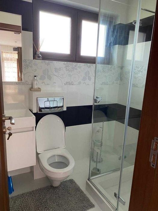 Casa individuala, situata in Ipotesti, in zona clinicii Hereditas.