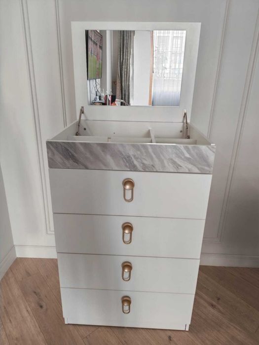 Продам красивый и вместительный комод