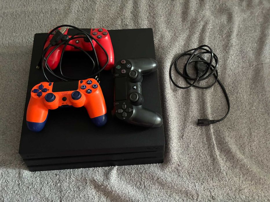 Vand Consola Sony Playstation 4 PRO (NEO), 1TB, Negru