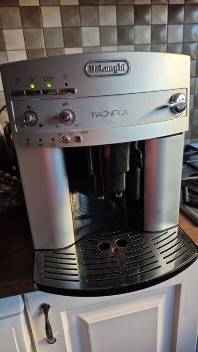 Aparat cafea  DeLonghi Magnifica
