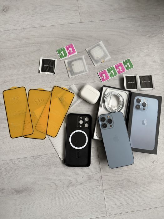 iPhone 13 Pro Sierra Blue | 128GB | Като НОВ + Airpods и Подаръци