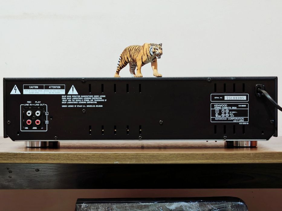 Kenwood KX-880D. Cap serie gama KX-D. Full Direct Drive [FDD] Preț fix