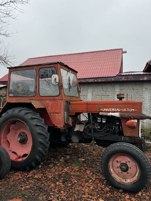 Tractor UTB 650.