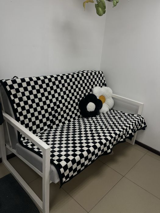 Диван срочно! Назарбаева