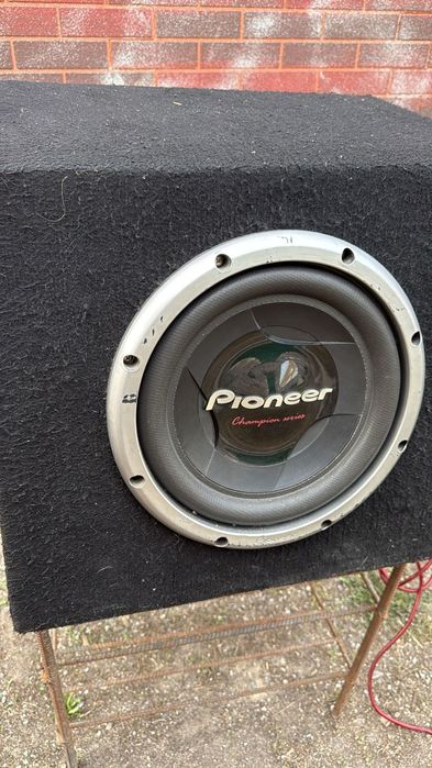 Продаю сабвуфер Пионер