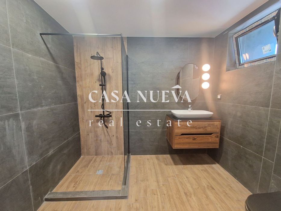 Продава се Къща в с. Кранево, Област Добрич - 300 кв.м за 1834 €/кв.м - Снимка #10