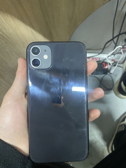 Продам Iphone 11 64gb