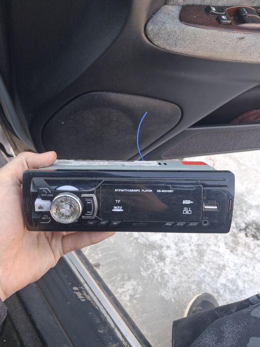 Продам магнитолу