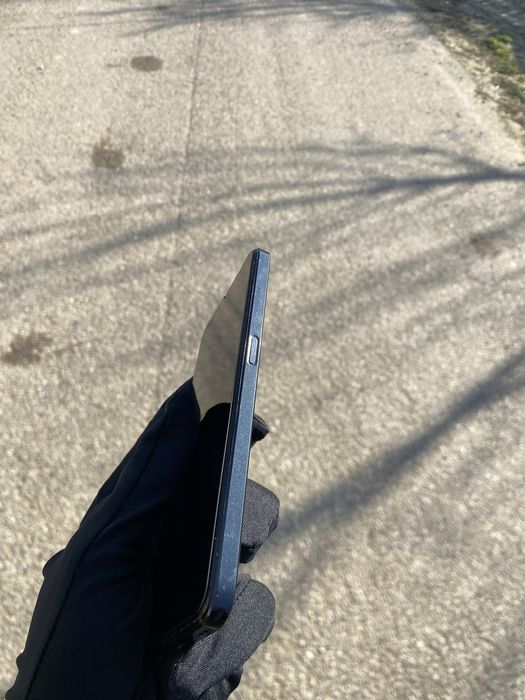 Oppo A57s aproape impecabil