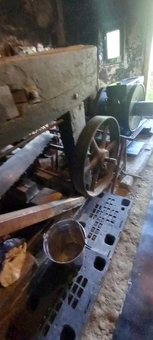 Motor de taiat lemne