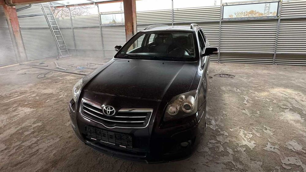 Toyota Avensis II 2003-2009 НА ЧАСТИ
