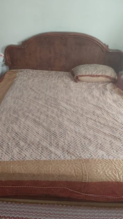 Срочно продам спальный гарнитур