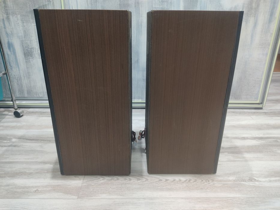 Продаются колонки Вега