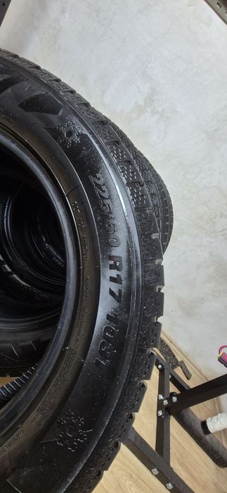 Зимни гуми KUMHO WINTERCRAFT WS51 SUV 225/60R17 103T XL