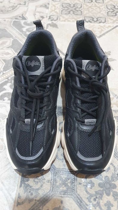 Нови маратонки Buffalo