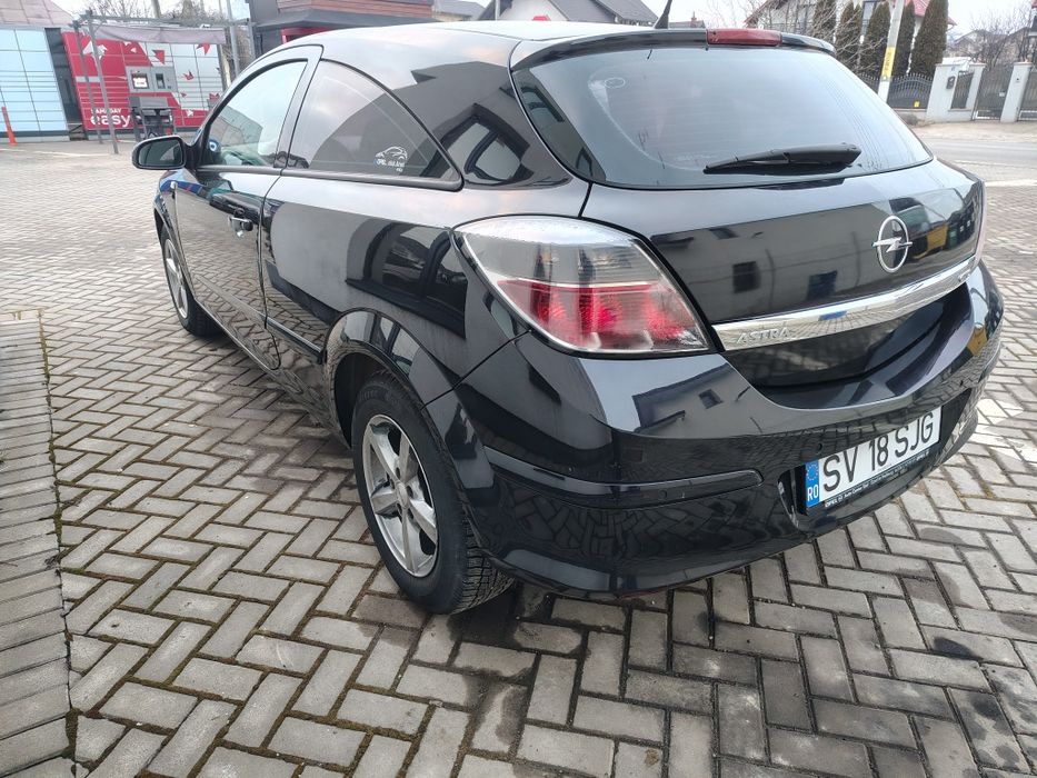 Opel Astra H GTC