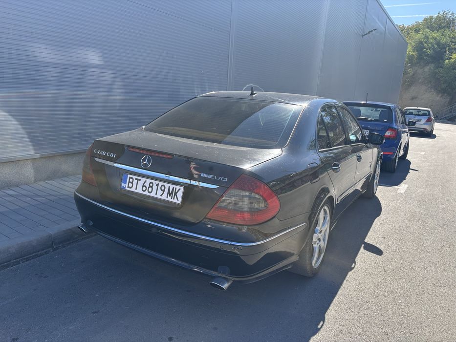 Продавам Mercedes-Benz EVO w211 E-class