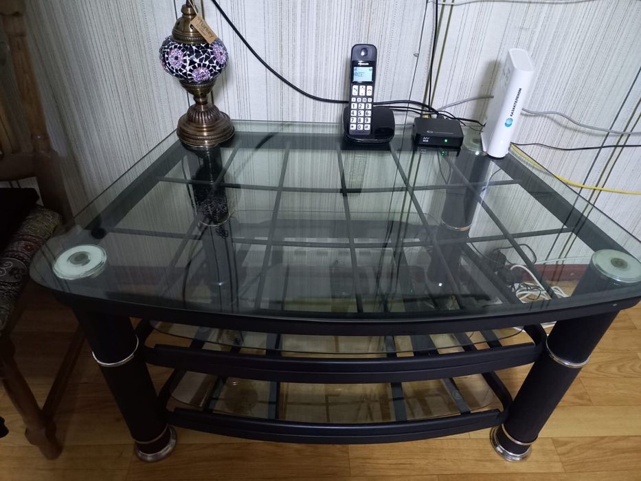 Журнальный столик