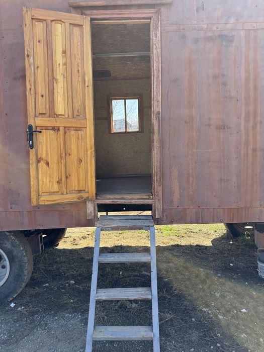 Вагончик на калесах