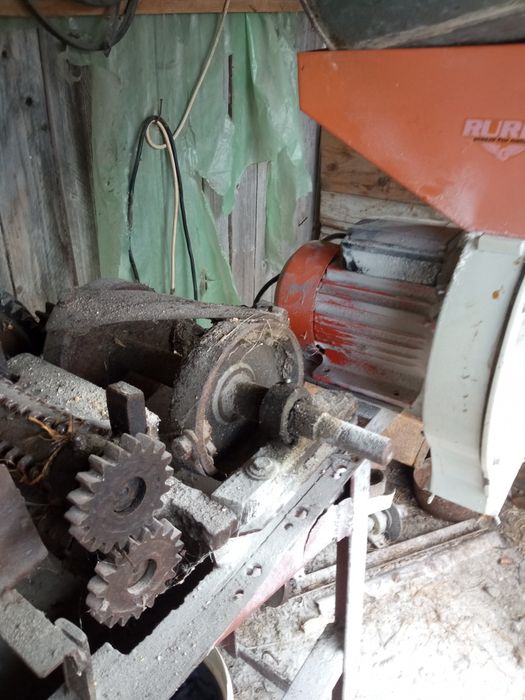 Vând șâscă electrica,preț 200 euro negociabil