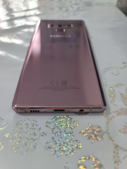 Продам смартфон Samsung galaxy not 9