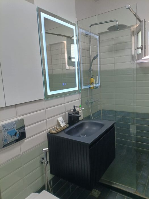 Apartament cu 4 camere în Răcădău