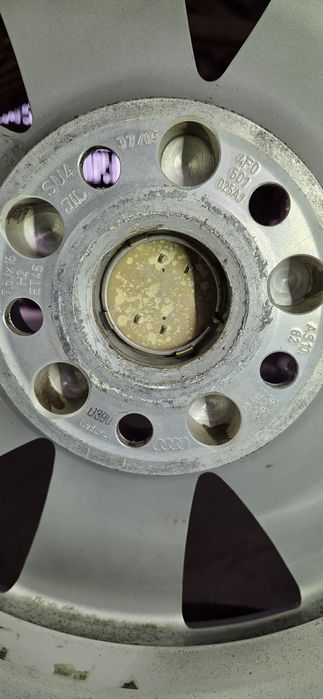 AUDI A6 oригинални джанти 205/60/16. 7,5J×16. ET45  5×112