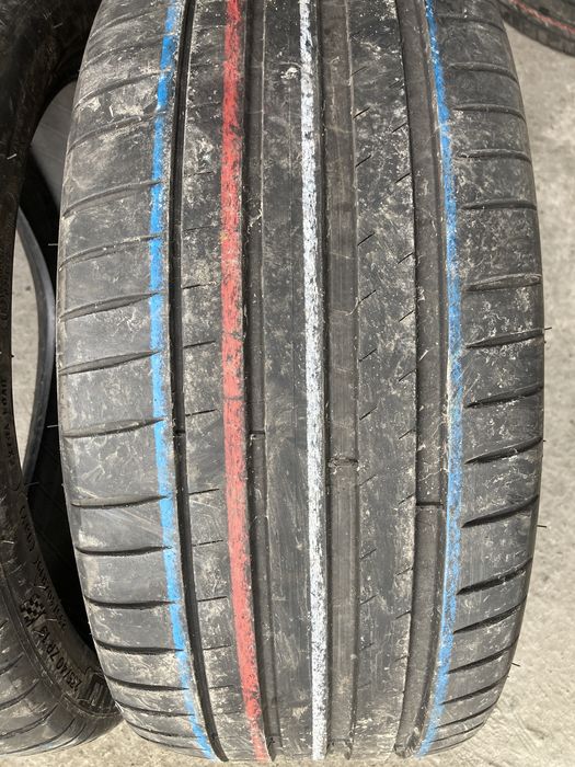 Anvelope Michelin  set 2 buc 235/40 ZR 19 Dot 2022