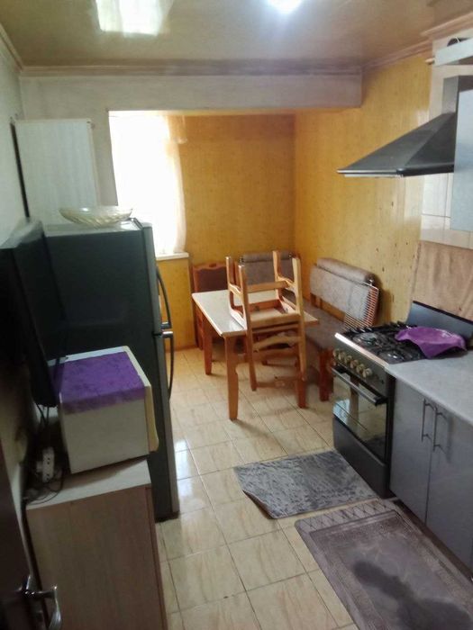 sagdiana 4raddom oldida 2 xona uy ijaraga beriladi