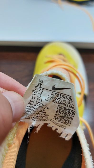 Детски футболни обувки бутонки Nike 35