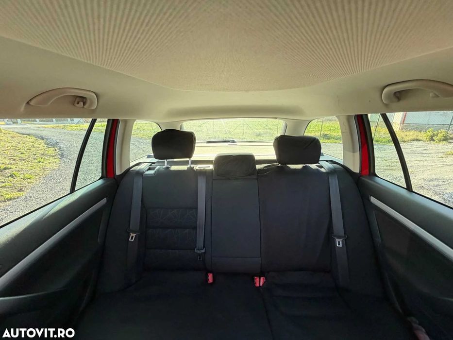 Skoda Octavia Combi 4x4 2011