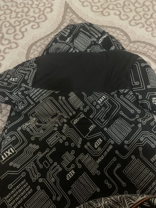 Димесезоная куртка