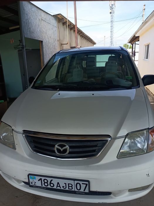 Продам машину американец Mazda MPV