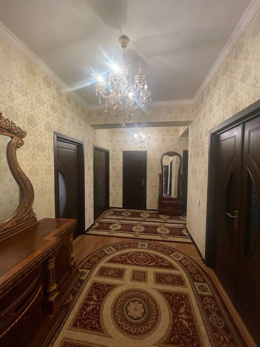 Продаёться 3 комнатная квартира на 5 этоже 83кв/м.С мебелью и техникой