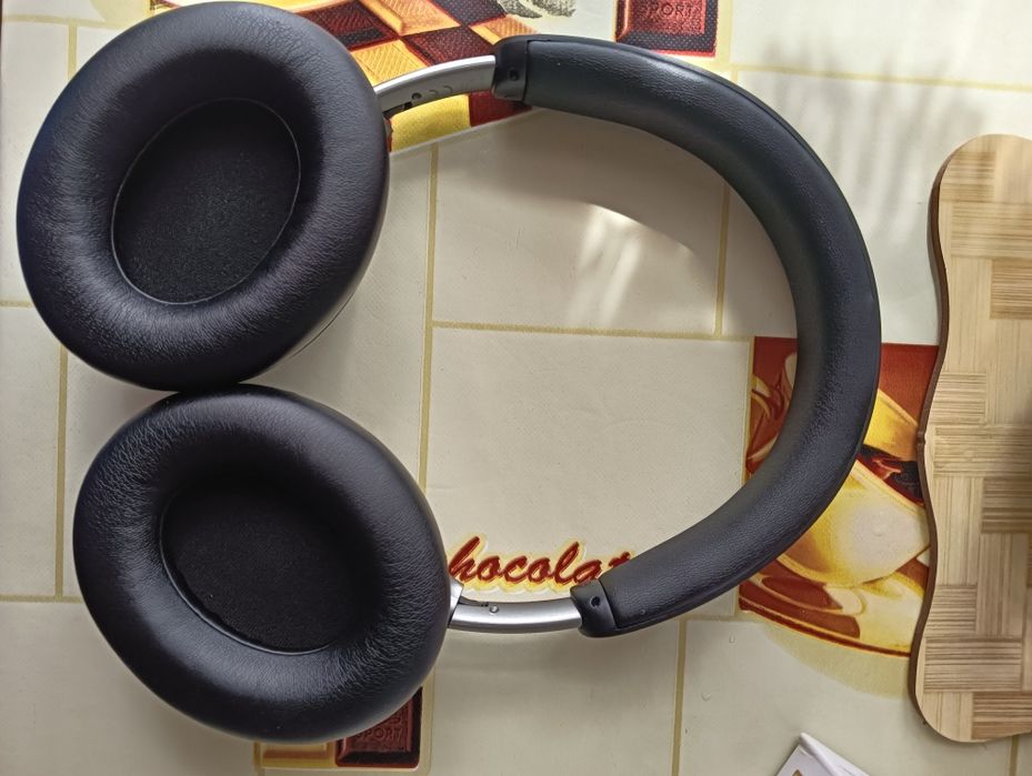 Наушники Hoco почти новые