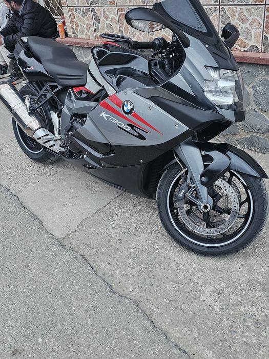 Vând  bmw k1300s, km in jur de 40 000