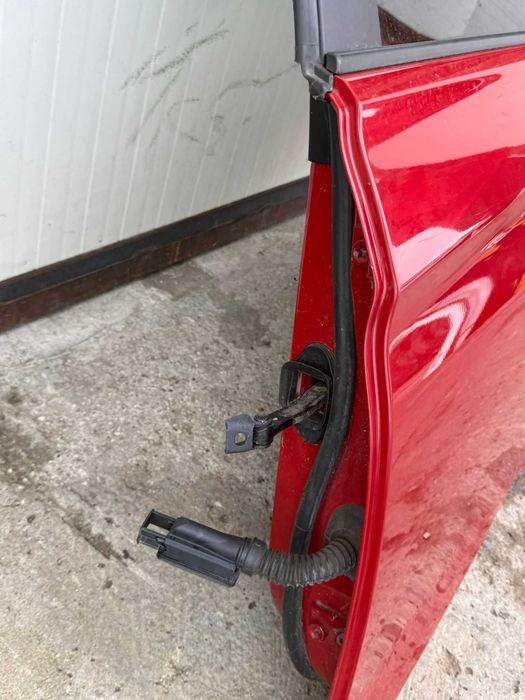 Usa spate stanga dreapta BMW seria 3 F30 Melbourne Rot Metallic A75