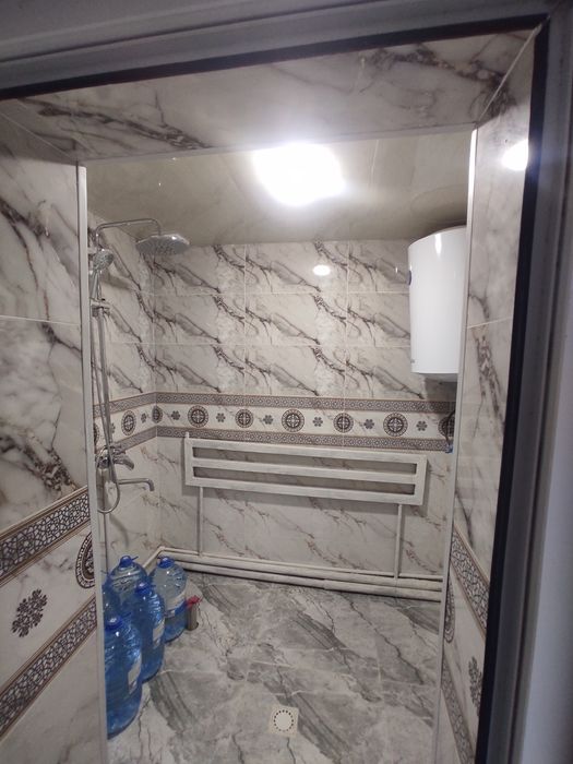 Hovli sotiladi 3 sotik srochna