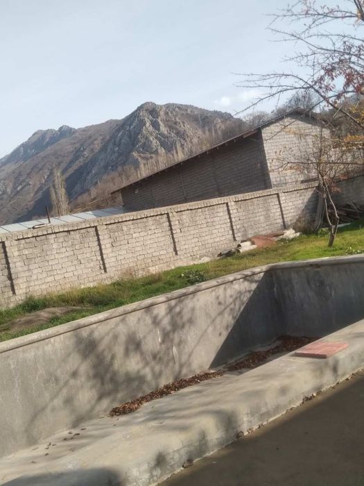 Продается срочно супер скидка, находится 15 мин от Нанайского водопада