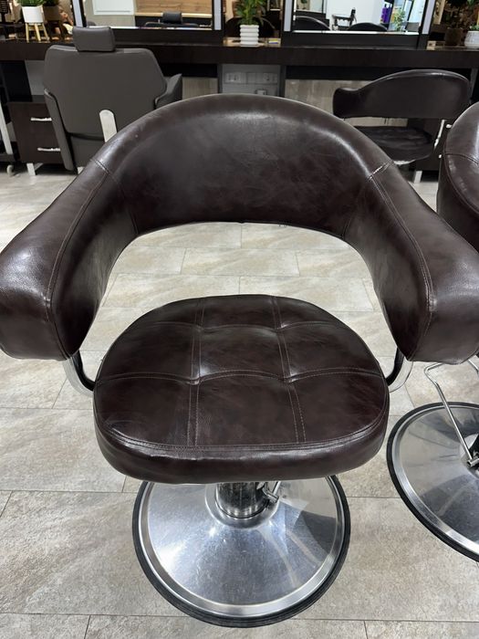 Парикмахерские кресла
