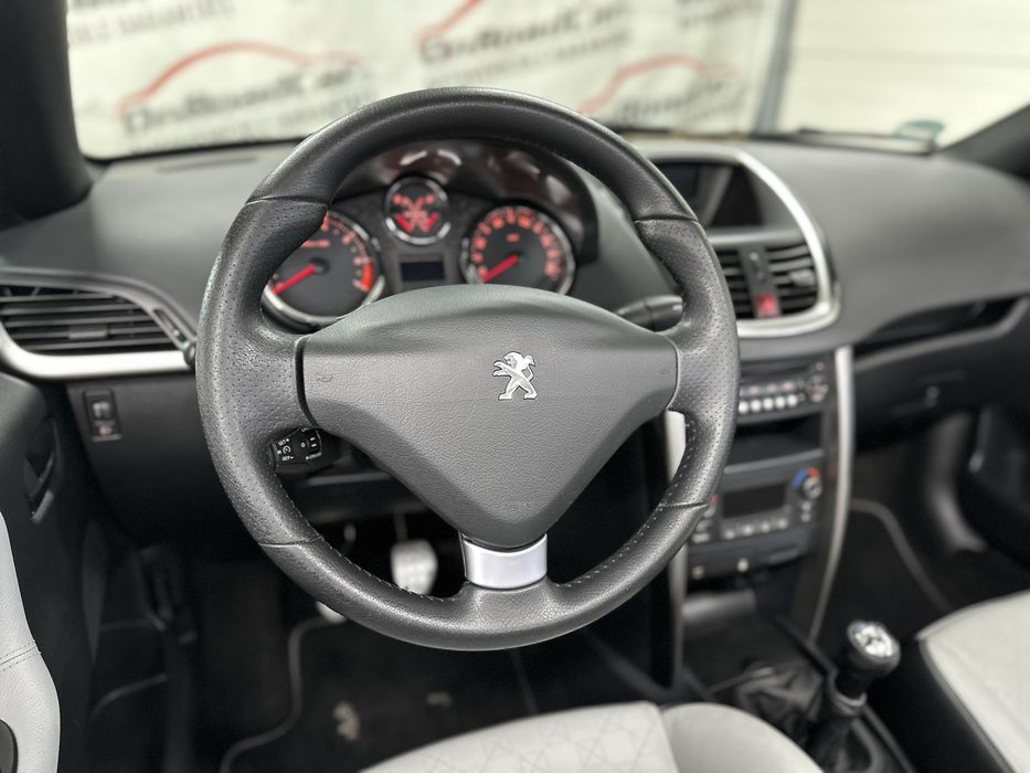 Peugeot 207 cc, editia Lorand garros