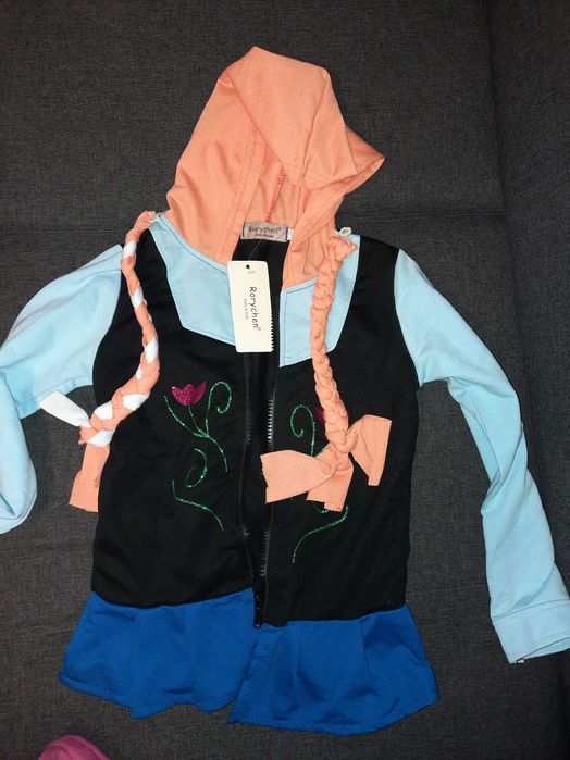 Hanorac Anna Frozen cu pelerina si codite