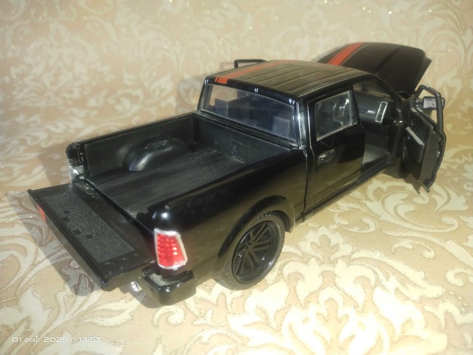 Продам модель Dodge Ram 1500