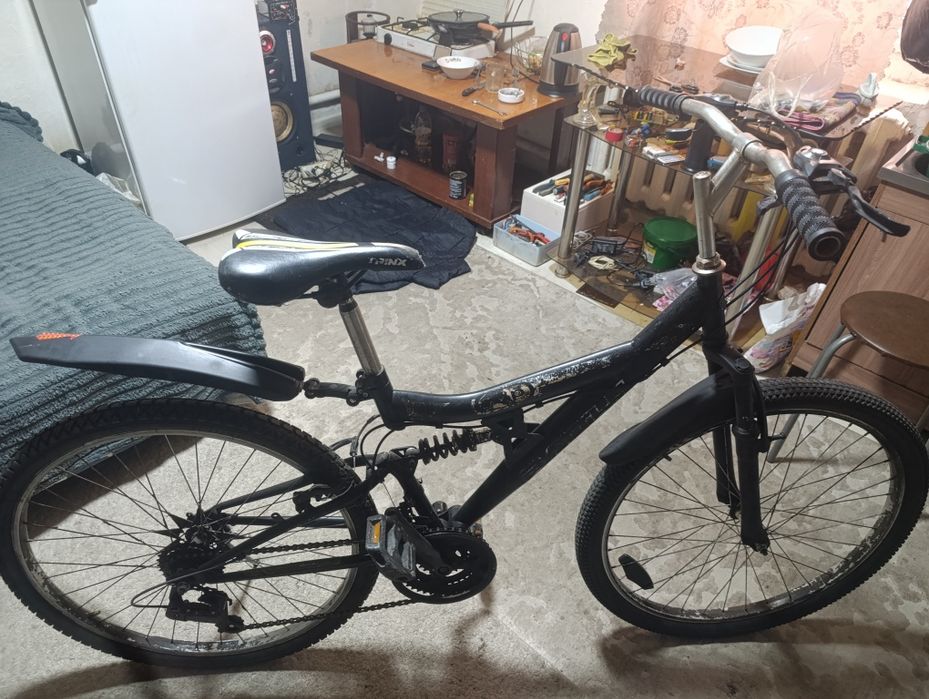 Продам велосипед шесть скоростей б/у