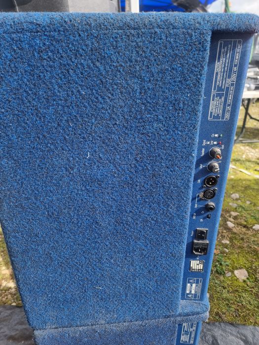 Boxe active 12 toli 300w rms 122db