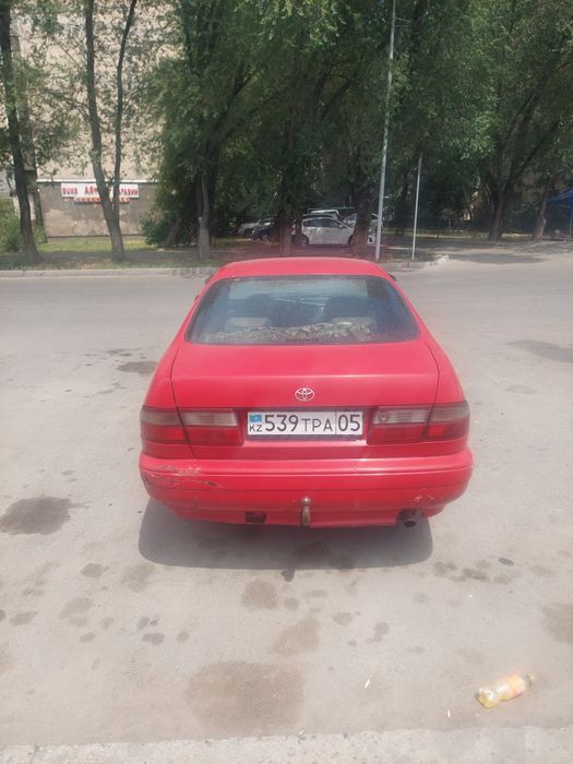 Тайота карина е 2.0 1994