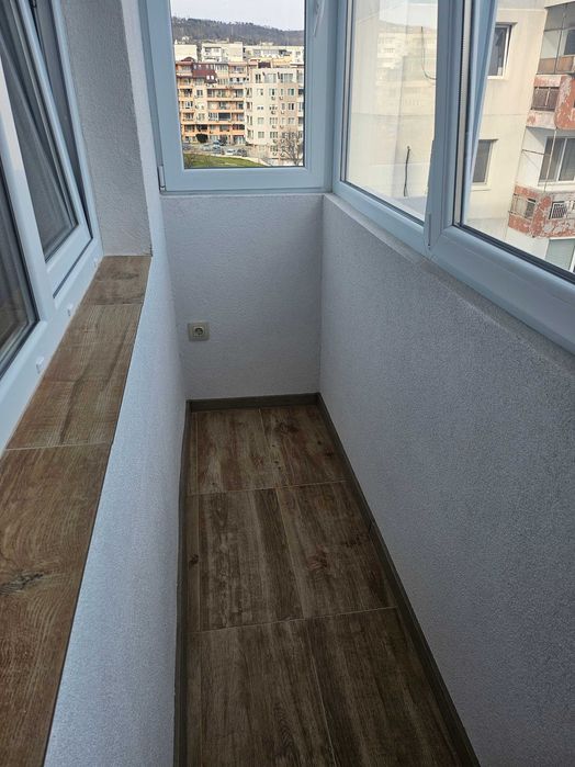 тристаен апартамент след основен ремонт