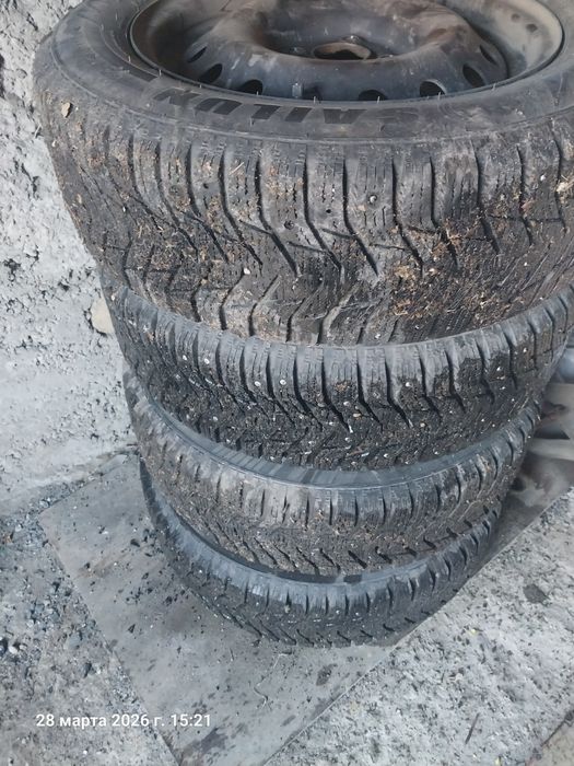 Продаю комплект зимней резины