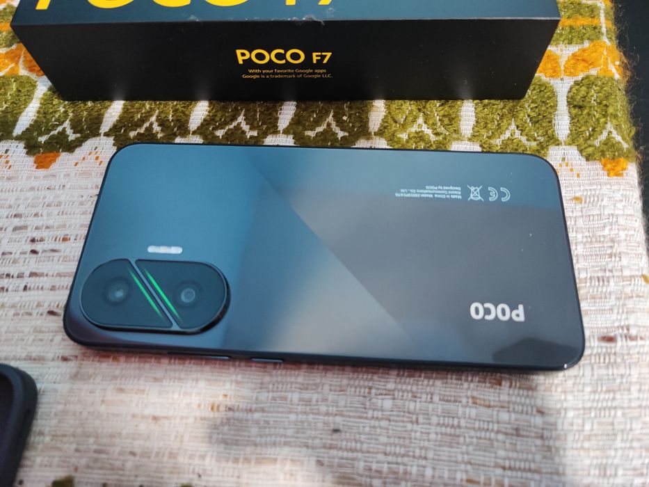 Poco f7 12/256gb