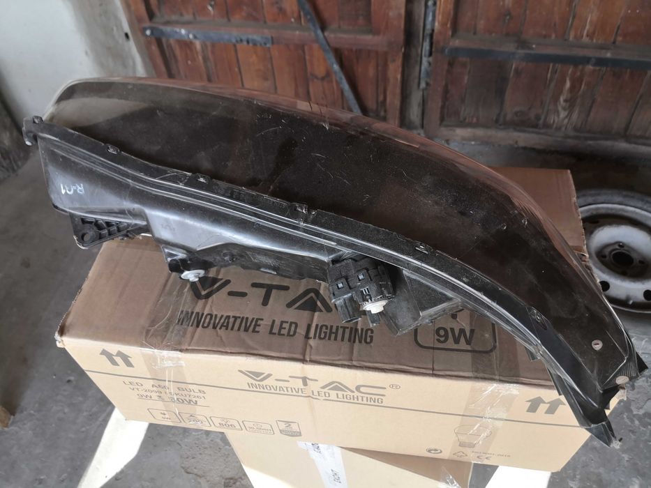 Фар Honda CR-V LED десен/Фар Хонда ЦРВ Оригинален